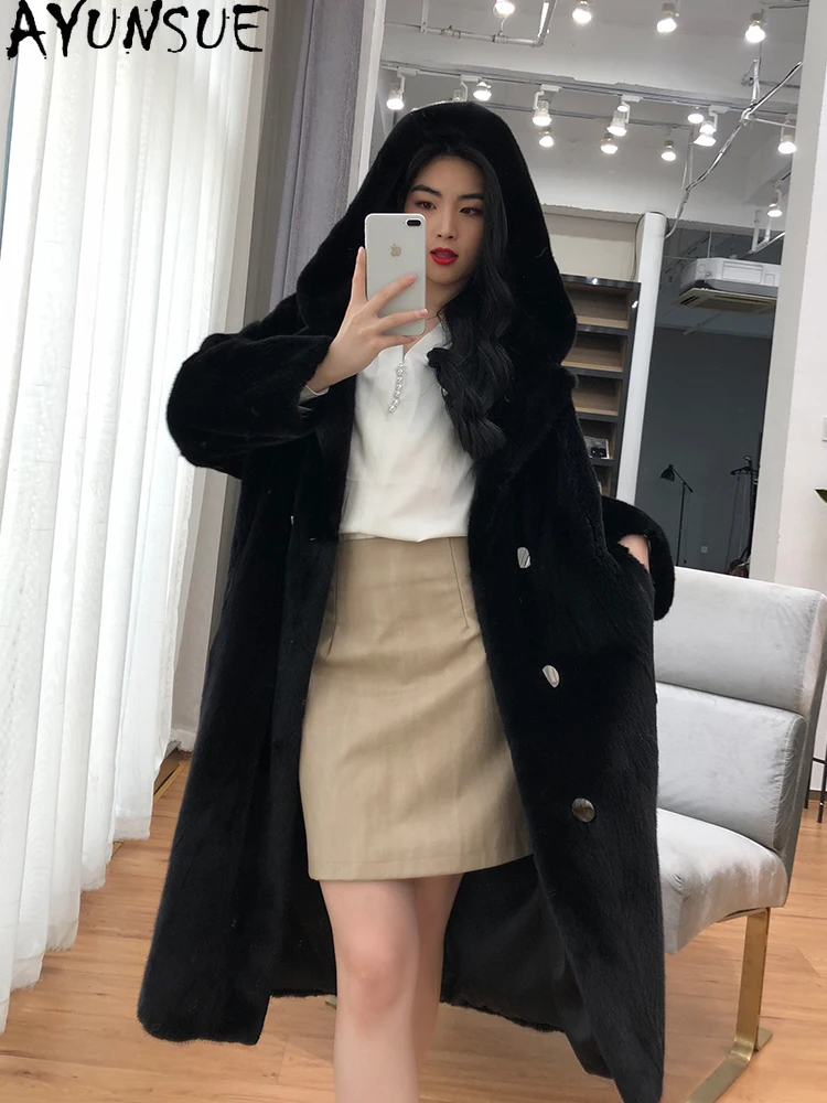AYUNSUE Naturalny Aksamitny Futro z Norki Damski Płaszcz z Kapturem Luksusowy Cały Futro z Norki dla Kobiet Odzież Długa Wysokiej Jakości Kożuch z Futrem
