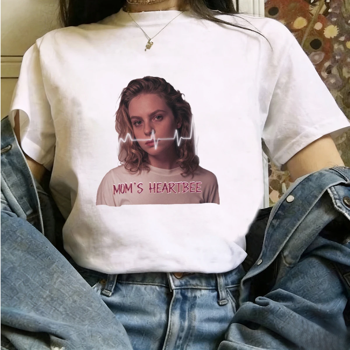 T-shirts pour femmes, col en V, décolleté profond, sexy, séduisant, charmant, attrayant, captivant, romantique, pour une soirée romantique