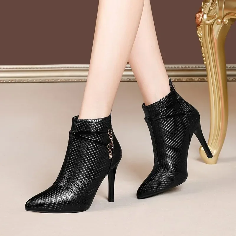 2024 New Large High Heel Fashion Boots with Cotton Warm Naked Boots Banquet Women\'s Shoes Short Boots