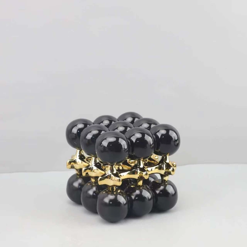 Geometric-shaped Cubic-shaped Bead Ornaments in The Form of Spheres, Suitable for Home Decoration and Tabletop Art Display.