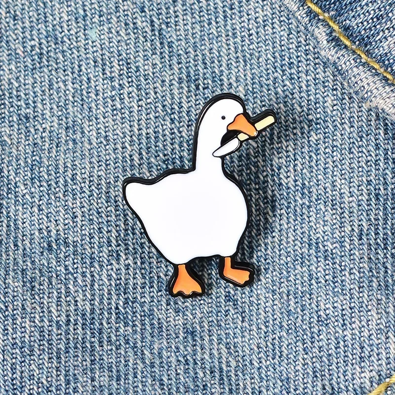 Cute Cartoon Goose Game Brooch for Men Women Bag Shirt Enamel Pins Broches Badge Pines Metalicos Jewelry Brosche Accessories