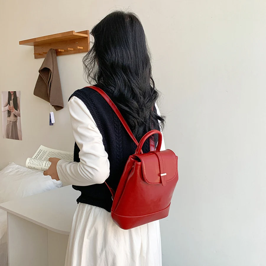 Korea fashion simple large capacity backpack solid color retro style commuter PU leather daypack Outdoor Sport Travel Schoolbag