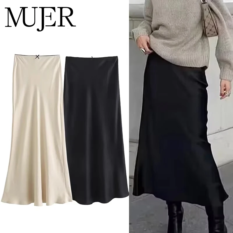 Mujer Black Satin S…