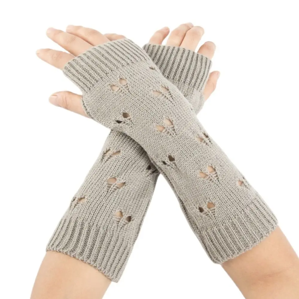 หน้าจอสัมผัสหัวใจถัก Fingerless ถุงมือยืดหยุ่น Fingerless Hollow OUT หลวมถุงมือสายรัดข้อมือ Windproof Half Finger แขน