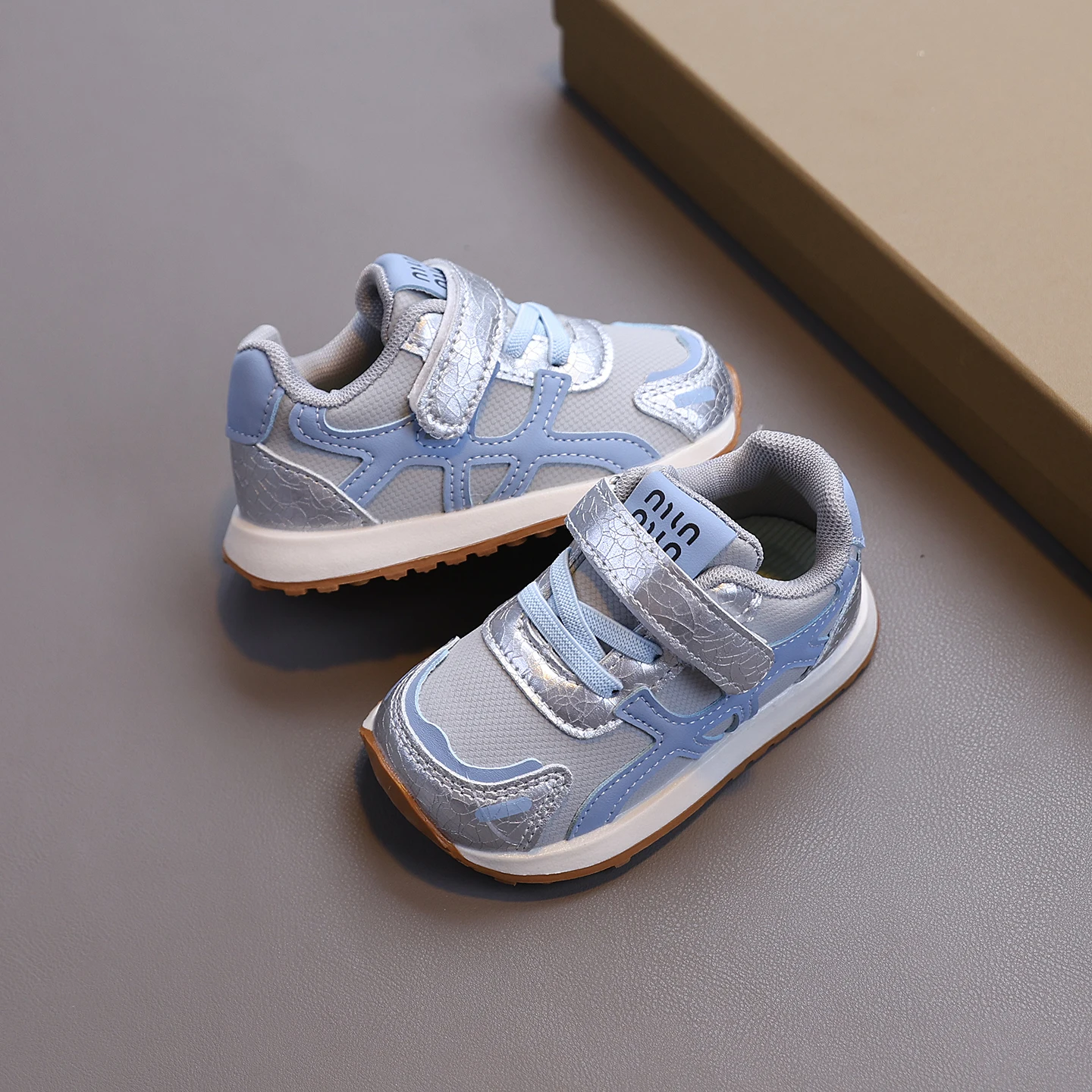Kids Metallic Patchwork Sneakers Single Velcro Anti Collision Toe Non Slip Rubber Sole Three Color Toddler Walking Footwear