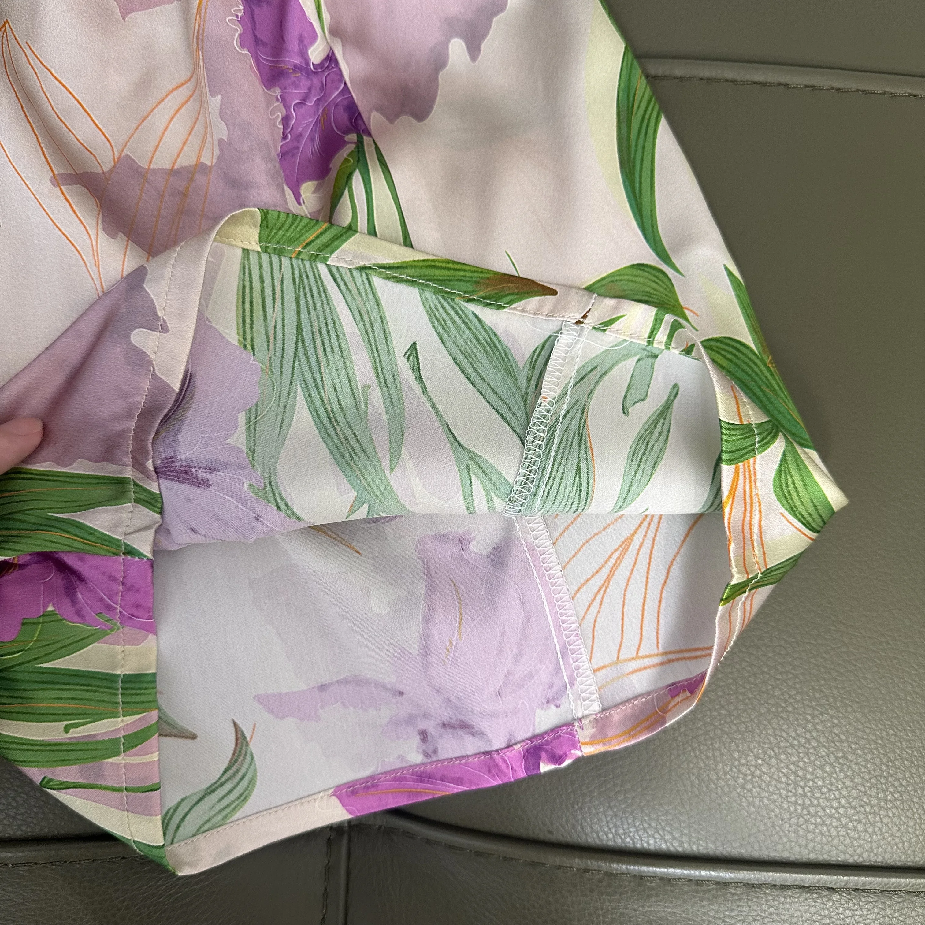 2025 Women's Summer Casual Sexy New 93% Natural Mulberry Silk Elastic Satin Iris Printed Elastic Waist Casual Shorts