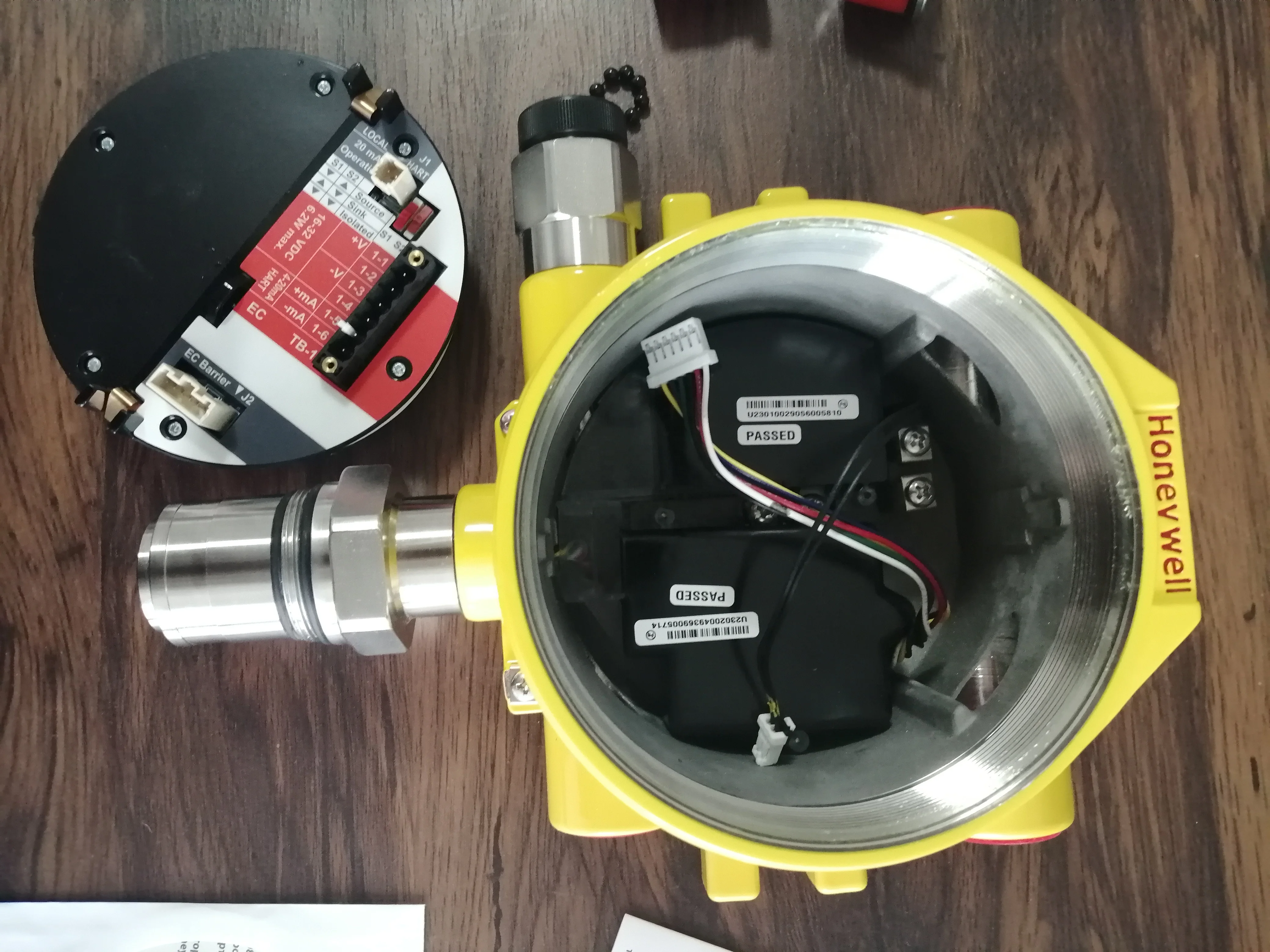 كاشف الغاز xnx جهاز إرسال عالمي مع كاشف الغاز HART EDDL/DTM XNX-RMSE-NHNNN CO CO2 H2 H2S cl2 وLEL هانيويل xnx