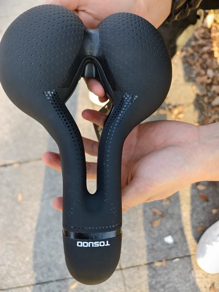 TOSUOD Hohl Atmungsaktive Fahrradsattel Männer Frauen MTB Rennrad Sattel Stoßdämpfende Bequeme Big Butt Fahrradsitz – Detail 9