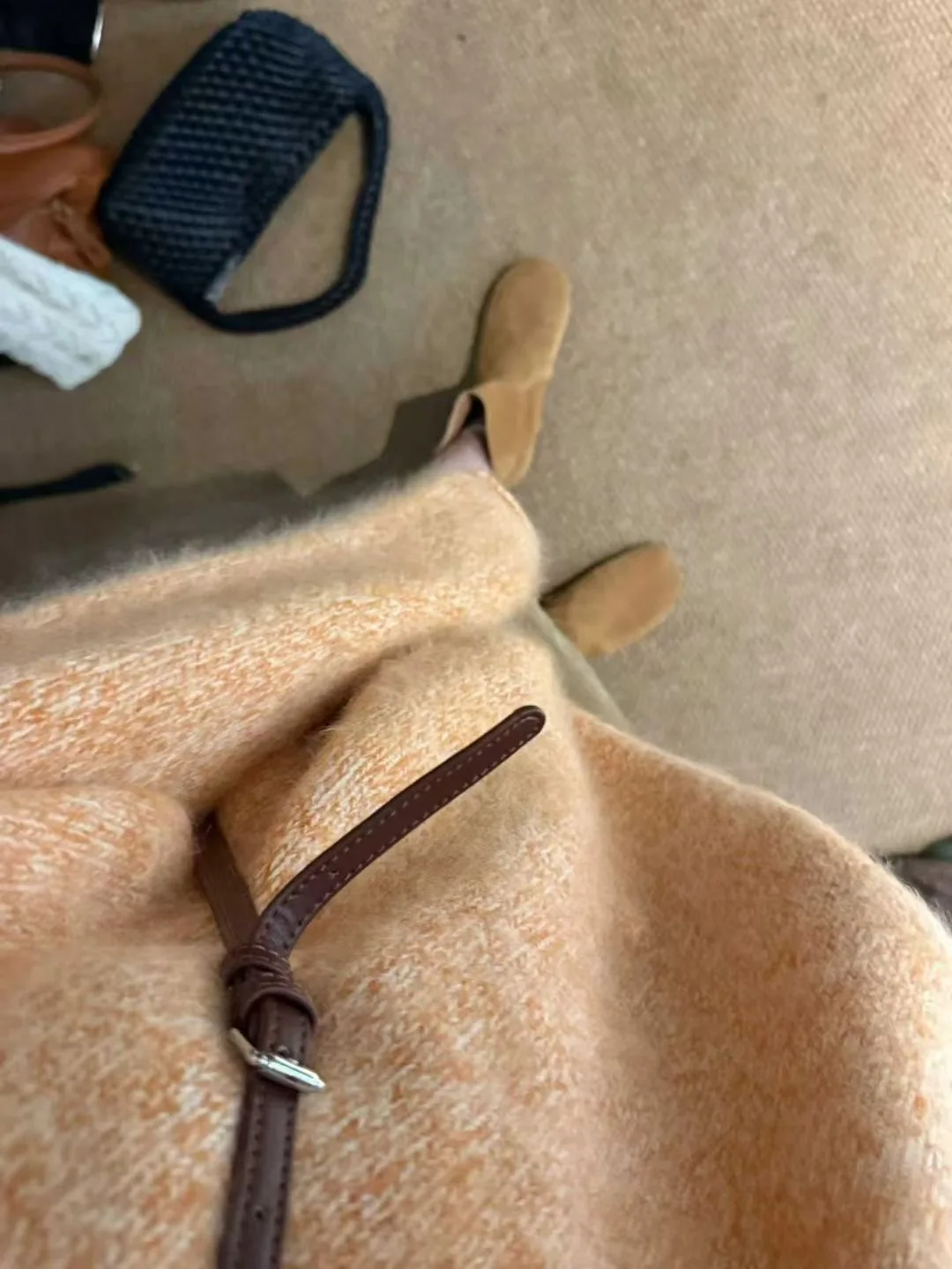 سترة صوفية محبوكة فضفاضة للنساء طويلة Sve مكبلة مستديرة Ne غير رسمية Sle ماركة صينية Faion لموسم الخريف