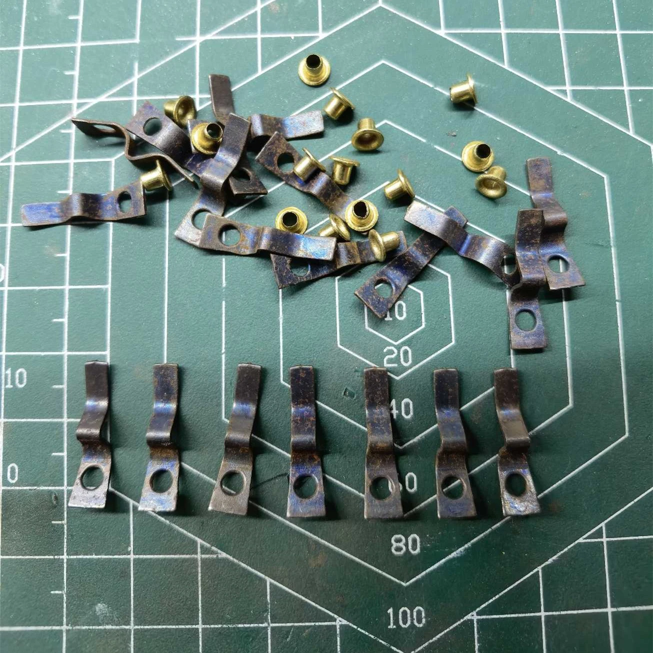 10Set High Elasticity Strong Unpolished Humped Back Cam Spring Plate Eyelet Rivets For Zippo Lighter Liner Upgrade Repair Parts