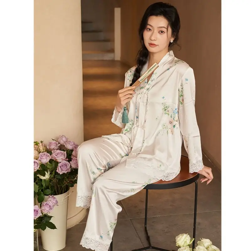 Chinese National Style Two Pieces Ice Silk Pajamas for Women Spring Autumn Fashionable Green Long Sleeved Pants Home Clothing