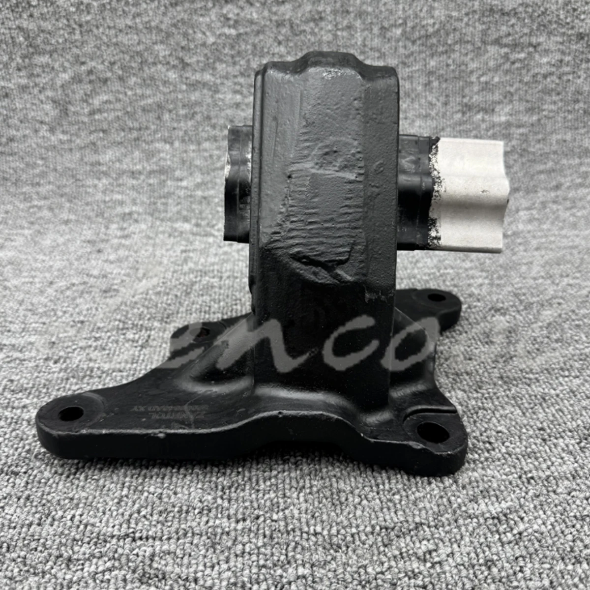 Engine Mount For Je… - image