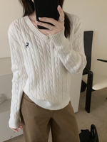 4Colors 2024 autumn Winter Korean style V Neck Twist Embroidery Vintage Slim Knitted Sweater and pullover womens (X3522)