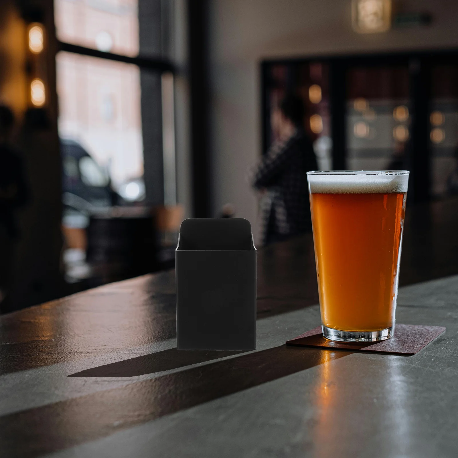 

Iron Wall Mounted Beer Cap Collector Black Space Saving Bottle Cap Storage Rack for Bar Home Beer Bottle Organizer