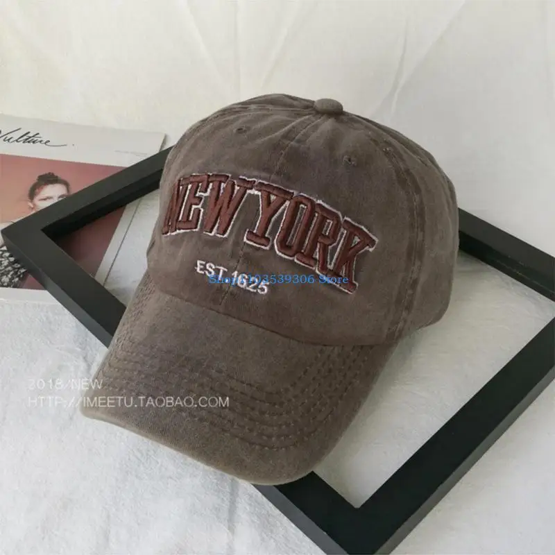 

400A Simple Letter Embroidery Baseball Cap Fashion Baseball Cap for Sun Protect Coupl