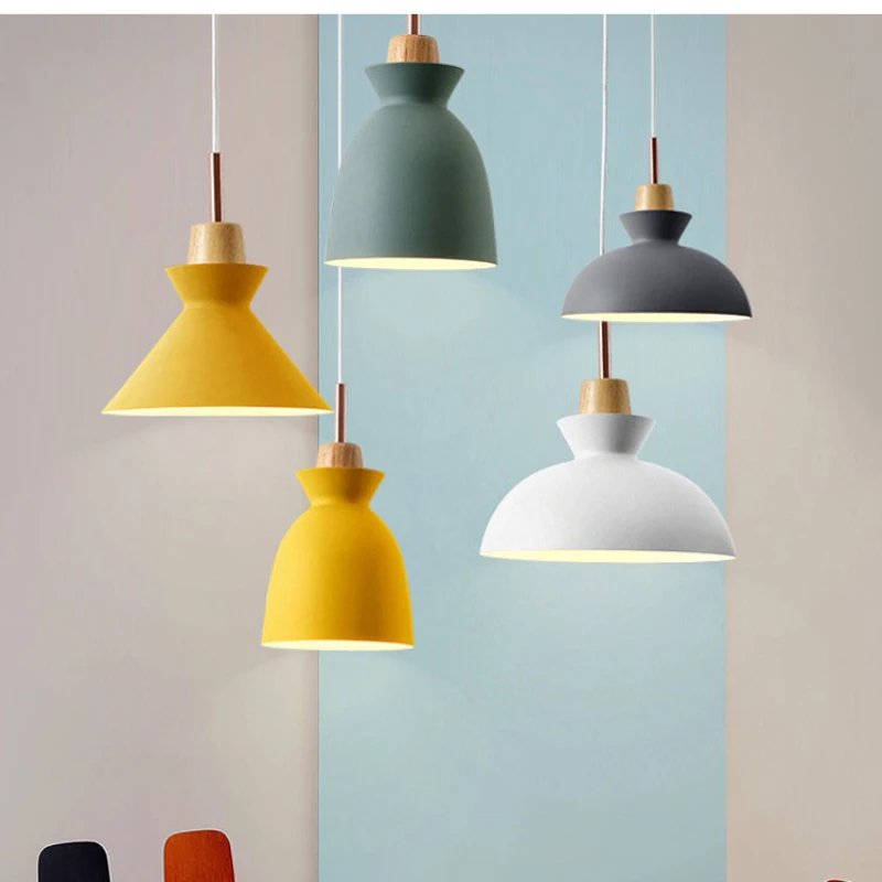 

Morden Wire Chandelier Nordic Colorful Wood Pendant Lights Lamparas Minimalist Design Shade Luminaire Bar Dining Room Lights E27