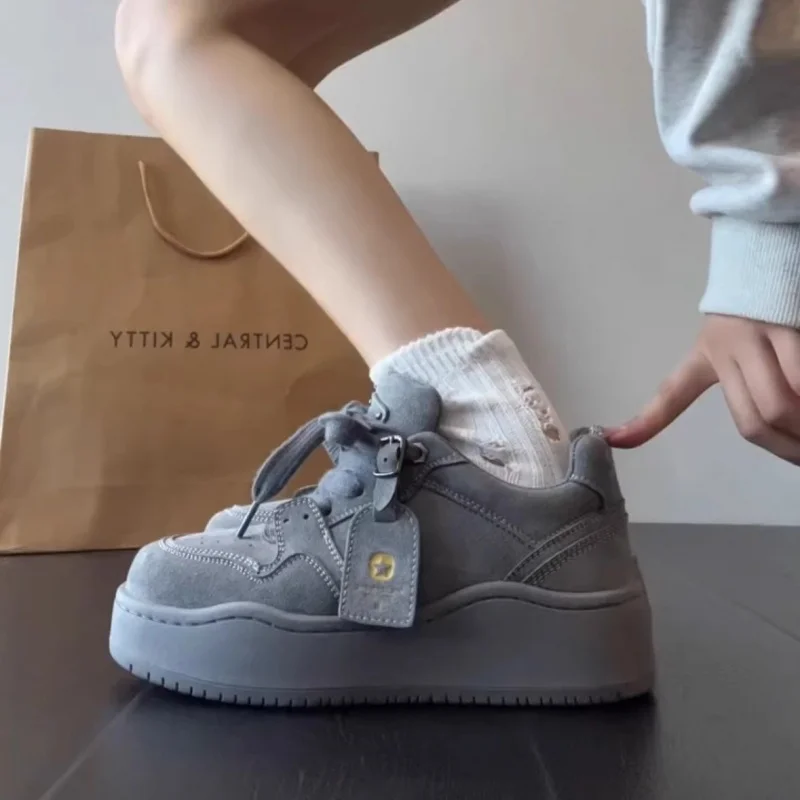 

Spring 2026 Women's Retro Grey Platform Sneakers, Niche Vintage Chunky Sole Casual Sports Shoes,Versatile All-Match Fashion Shoe