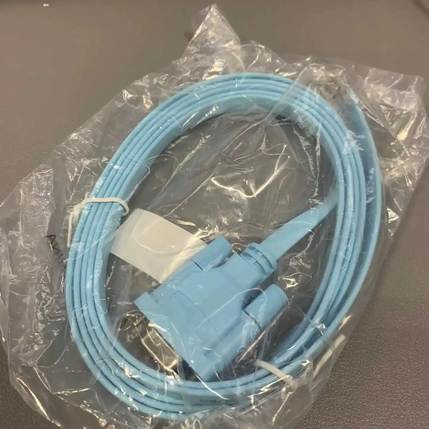 NEW Genuine Cisco 72-3383-01 RJ-45 to DB-9 Female Router Console Cable 6 ft / 1.8m