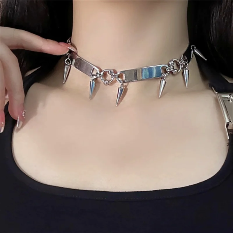 Personalized Rivet Choker For Man Woman Punk Metal Collar Necklace Luxury Hip Hop Jewelry Street Unisex Jewelry Accessories