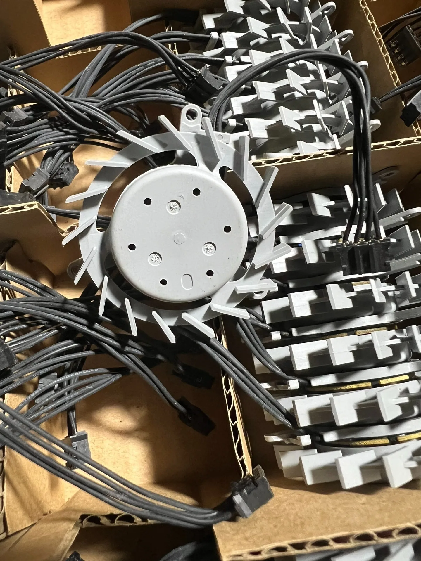 KUB04512HA 604-0948 12V 0.30A diameter 44mm hole spacing 39mm graphics card cooling fan
