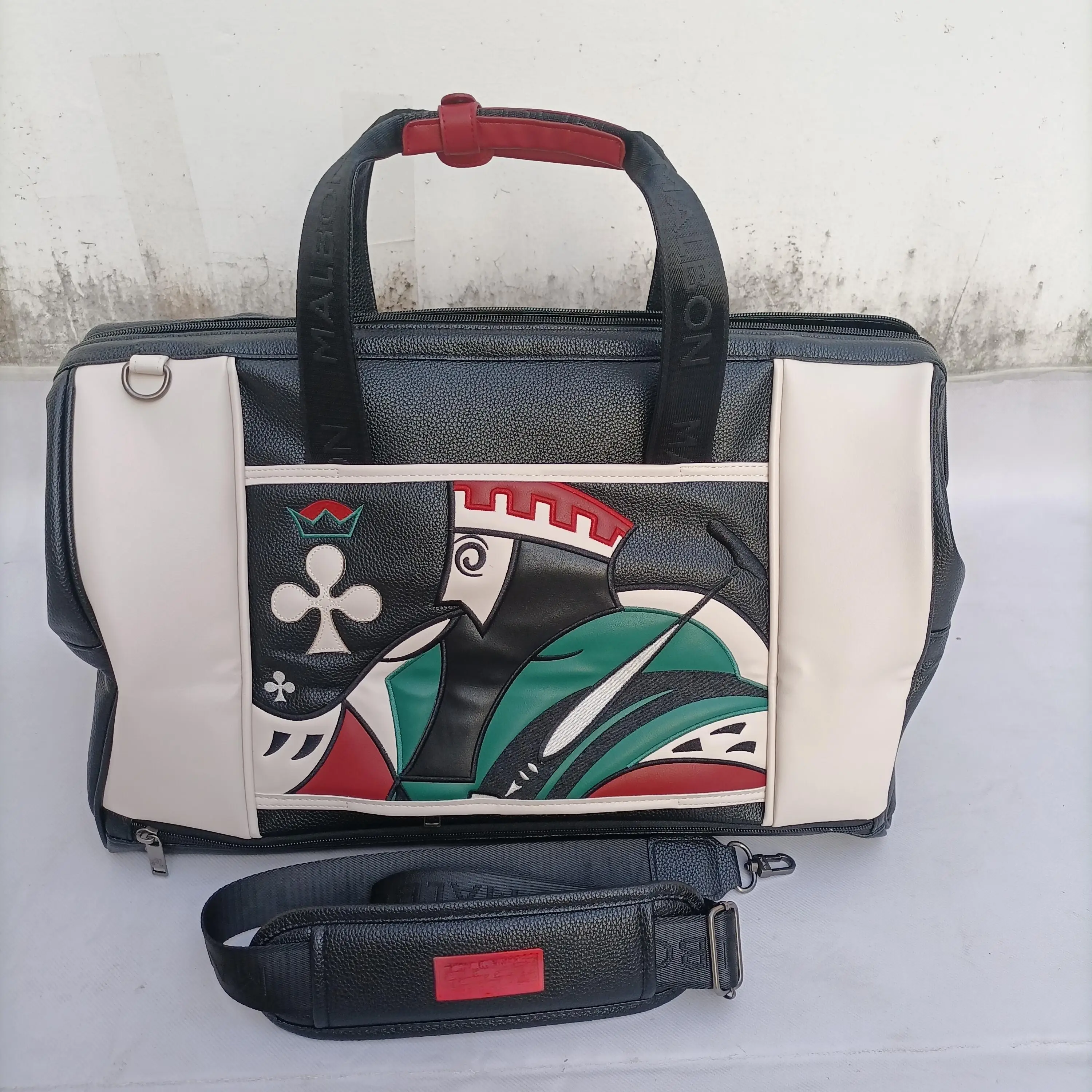 

South Korea Golf Bag 2025 New Fashion Handbag Large Capacity Club Bag Tote Bag for Men and Women