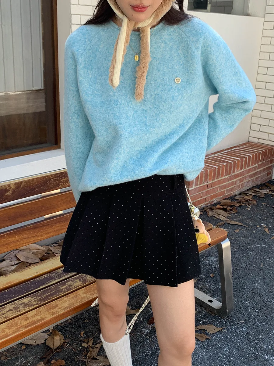 เสื้อสเวตเตอร์ถักแขนยาวลำลองสำหรับผู้หญิง ฤดูใบไม้ร่วง 2025 รุ่นใหม่ ขอบพับ แขนยาว แบบสวม