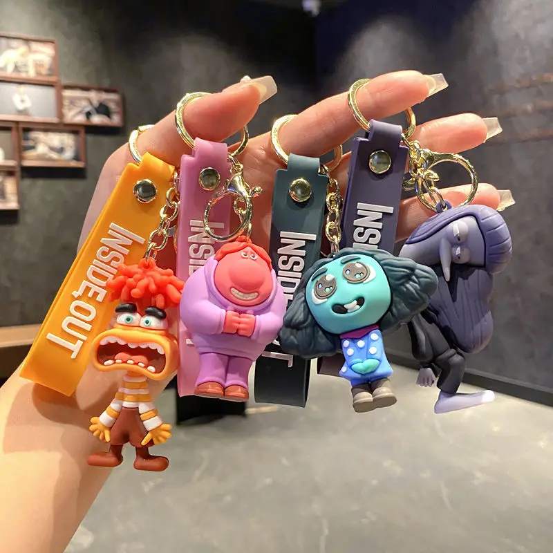 Llavero de figura de anime de Disney Inside Out 2, llavero de silicona de dibujos animados, bonito colgante para coche o bolso, regalos de cumpleaños para fans