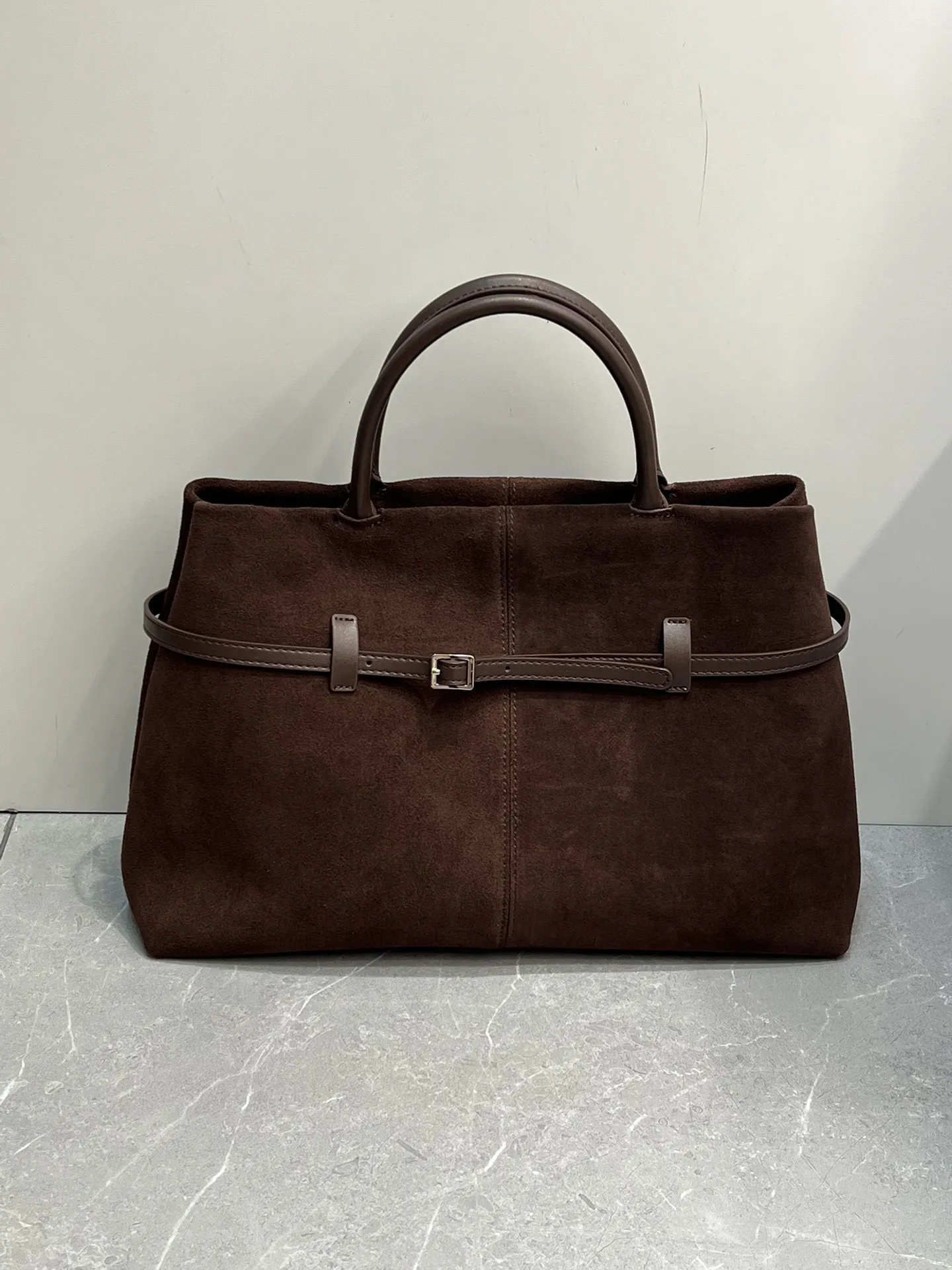 

2025 New Large Capacity Frosted Leather Tote Bag Genuine Suede Women's Handbag Commuter Crossbody Bag