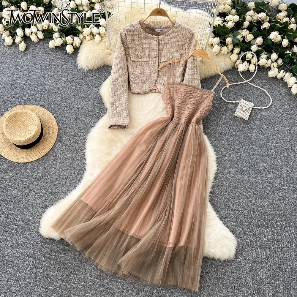 

TWOTWINSTYLE Solid Elegant Two Piece Set For Women O Neck Long Sleeve Coats Strapless High Waist Dress Set Female New KSE524906