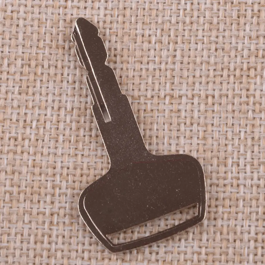 Ignition Key Fit for John Deere 850 950 1050 670 770 870 970 1070 790 CH12206