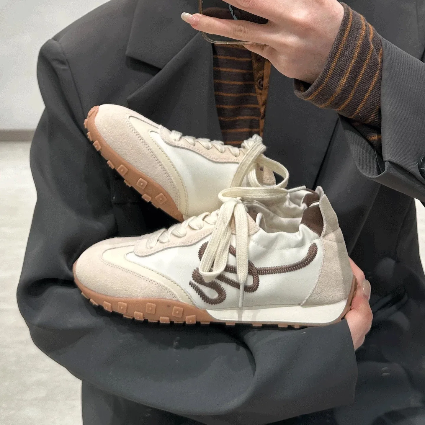 Women's Thick-Soled Colorblock Trainer Shoes 2026 Spring New Lace-Up Round-Toe Sneakers Non-Slip Casual Sports Shoes