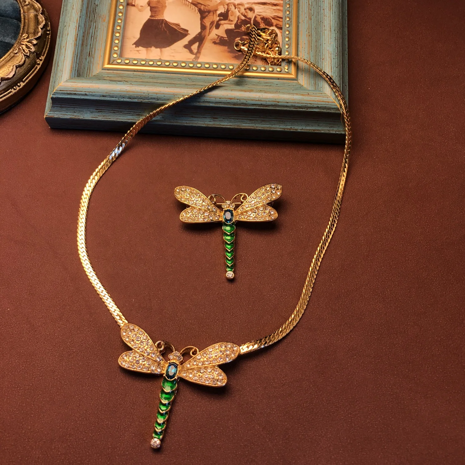 خمر حجر الراين اليعسوب قلادة النحاس قلادة أنيقة بروش #2