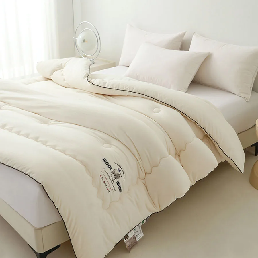 2026 New  Winter Wool Quilt, Lightweight Breathable Thick and Warm Winter Blanket, Quick Heating Comforter, King And Queen Sizes