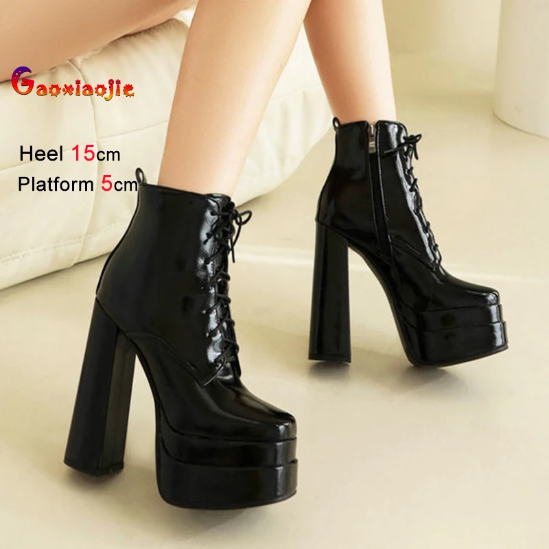 

Женские ботинки на платформе, на массивном каблуке 15 см, обувь для показа мод в Европе и Америке, осень-зима 2025 года, черные короткие ботинки с квадратным носком