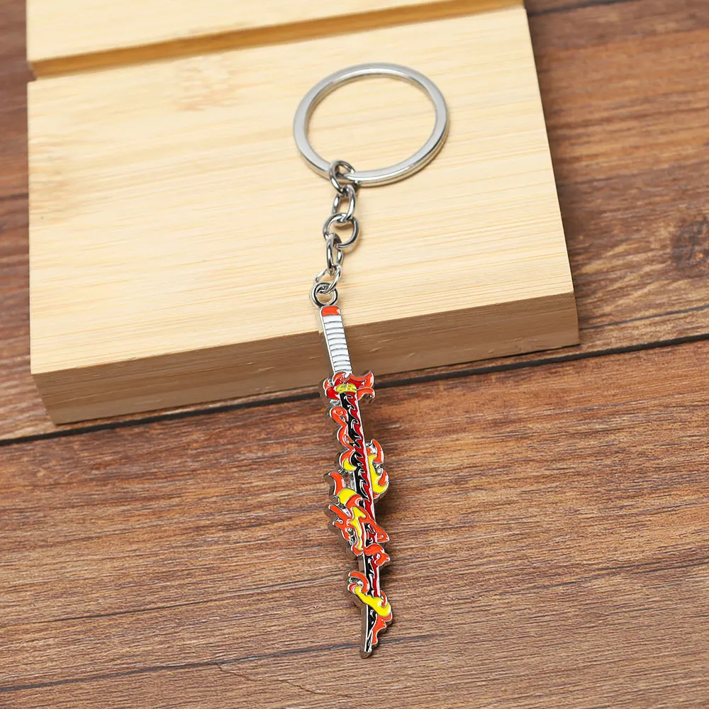 Anime quente kimetsu não yaiba chaveiro figura dos desenhos animados temático emblema mini arma pingente esmalte chaveiro cosplay lembrança jóias presente