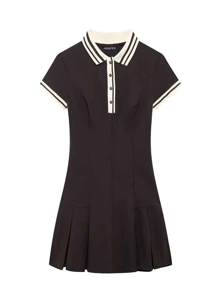 Büro-Damen-Rippen, breites Plissee-Minikleid, süße Mädchen-Revers, schmale Falten-Kleider, 2024, neue Kurzarm-Partykleider