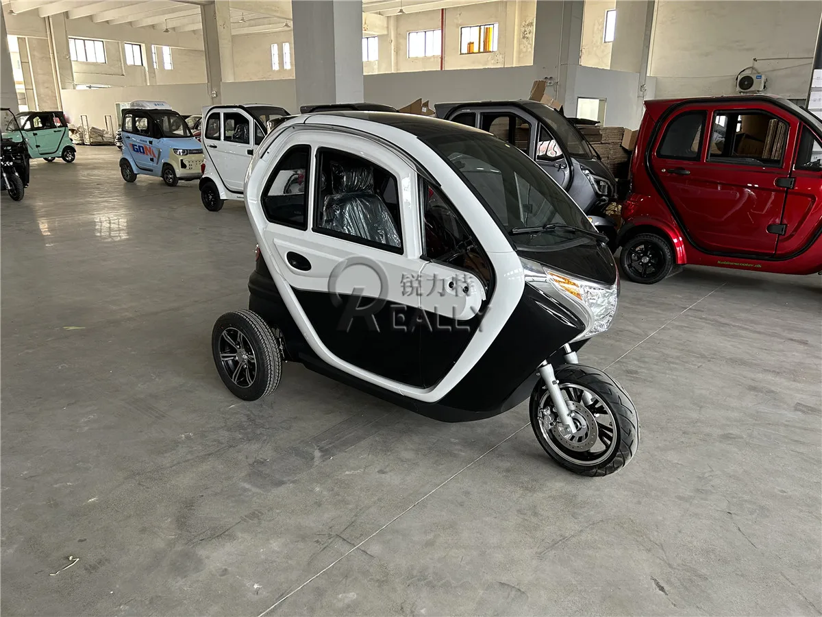 Household Electric Tricycle Commercial Passenger Three Seater 45km Small Portable Three Wheel Tricycle