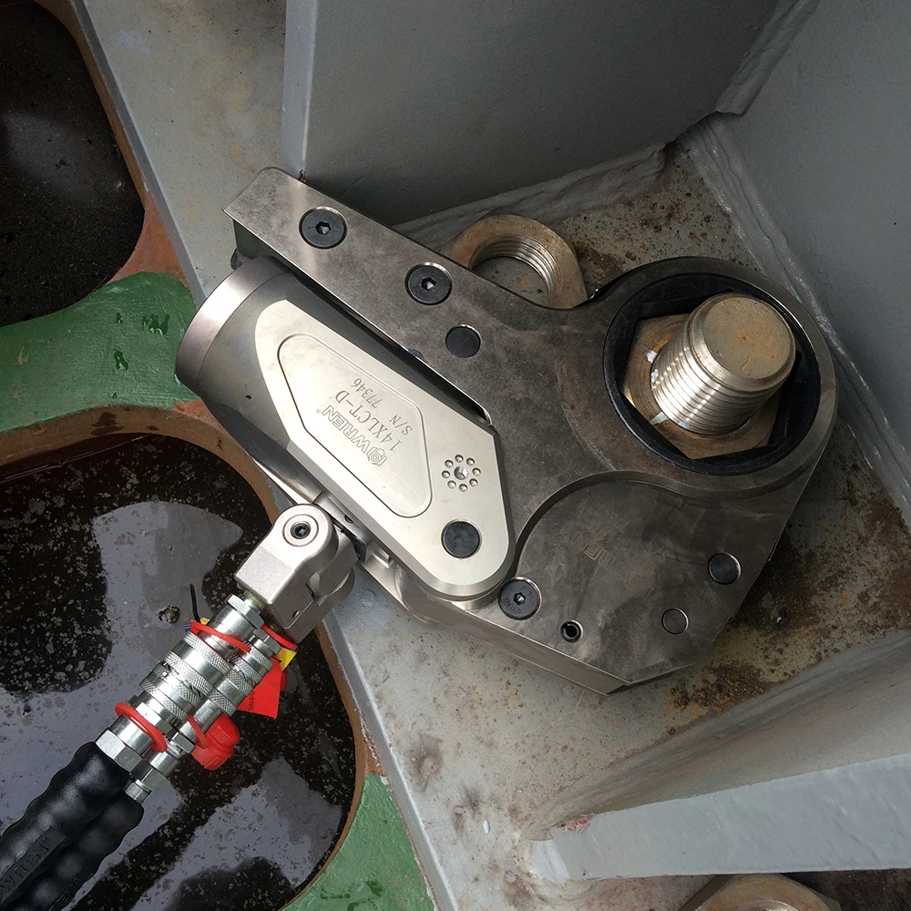 

8Low Series Nut Size 100~ 105mm Torque Range 1177~ 11774Nm Al-Ti Alloy Low Hollow Profile Hydraulic Torque Wrench WREN