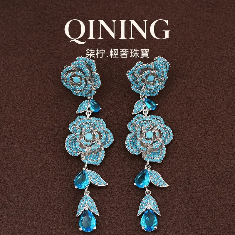 faint-blue-enchantress-full-of-diamond-rose-earrings-light-luxury-niche-earrings-dinner-party-eye-catching-style