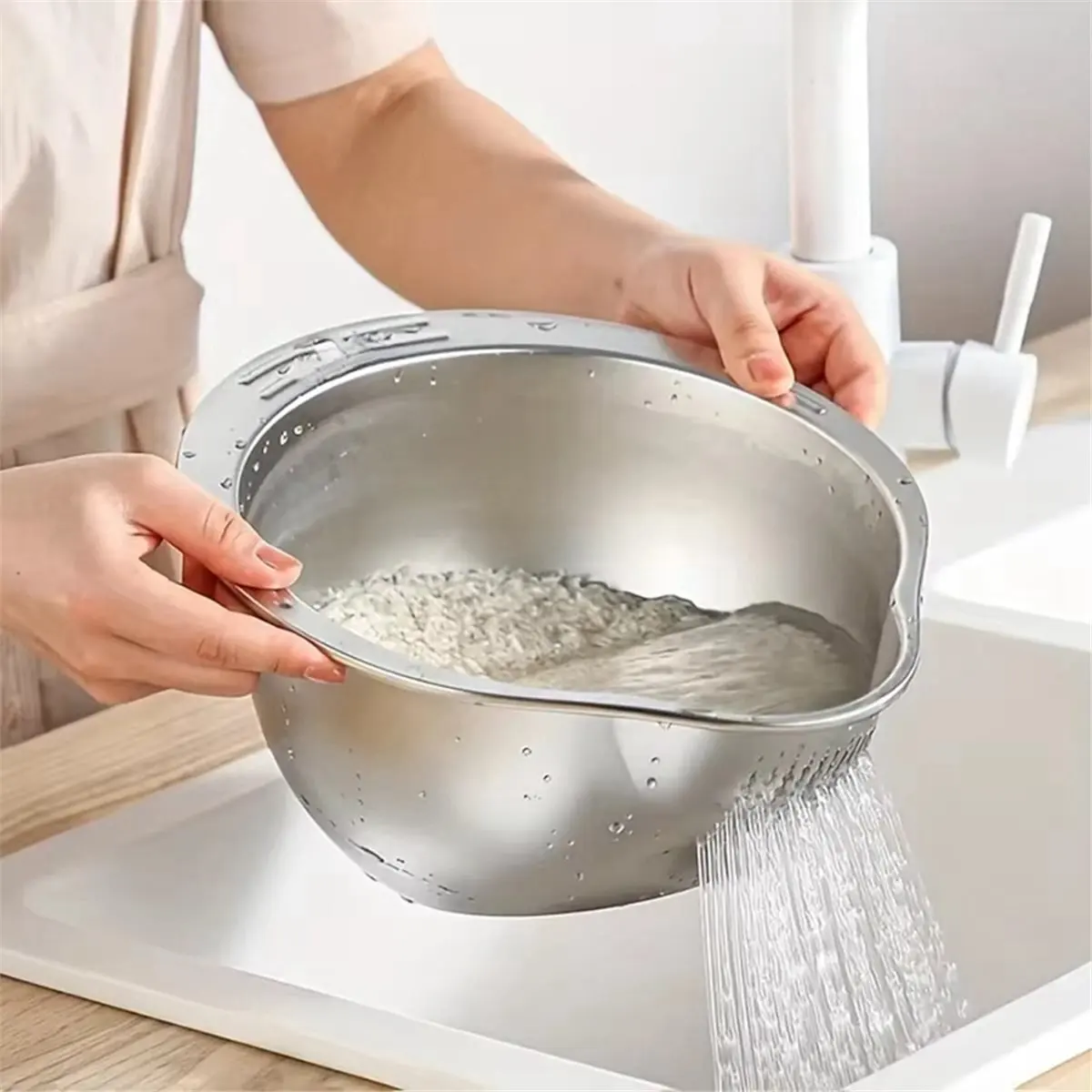 NOCM Rice Washer Strainer Bowl Stainless Steel Rice Washing Bowl Sieve Colander Fruit and Vegetable Strainer Kitchen Tools