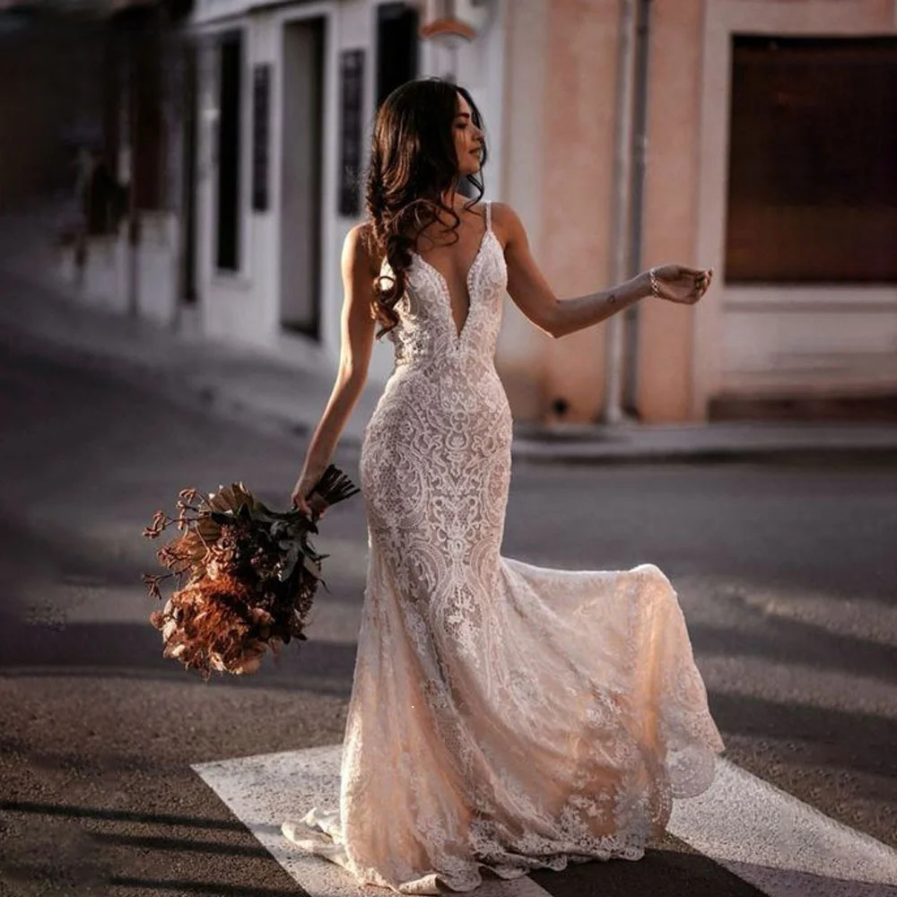 Abito da sposa Sexy con spalline di Spaghetti abito da sposa classico in pizzo con applicazioni abito da sposa con scollo a V a sirena glamour taglia personalizzata