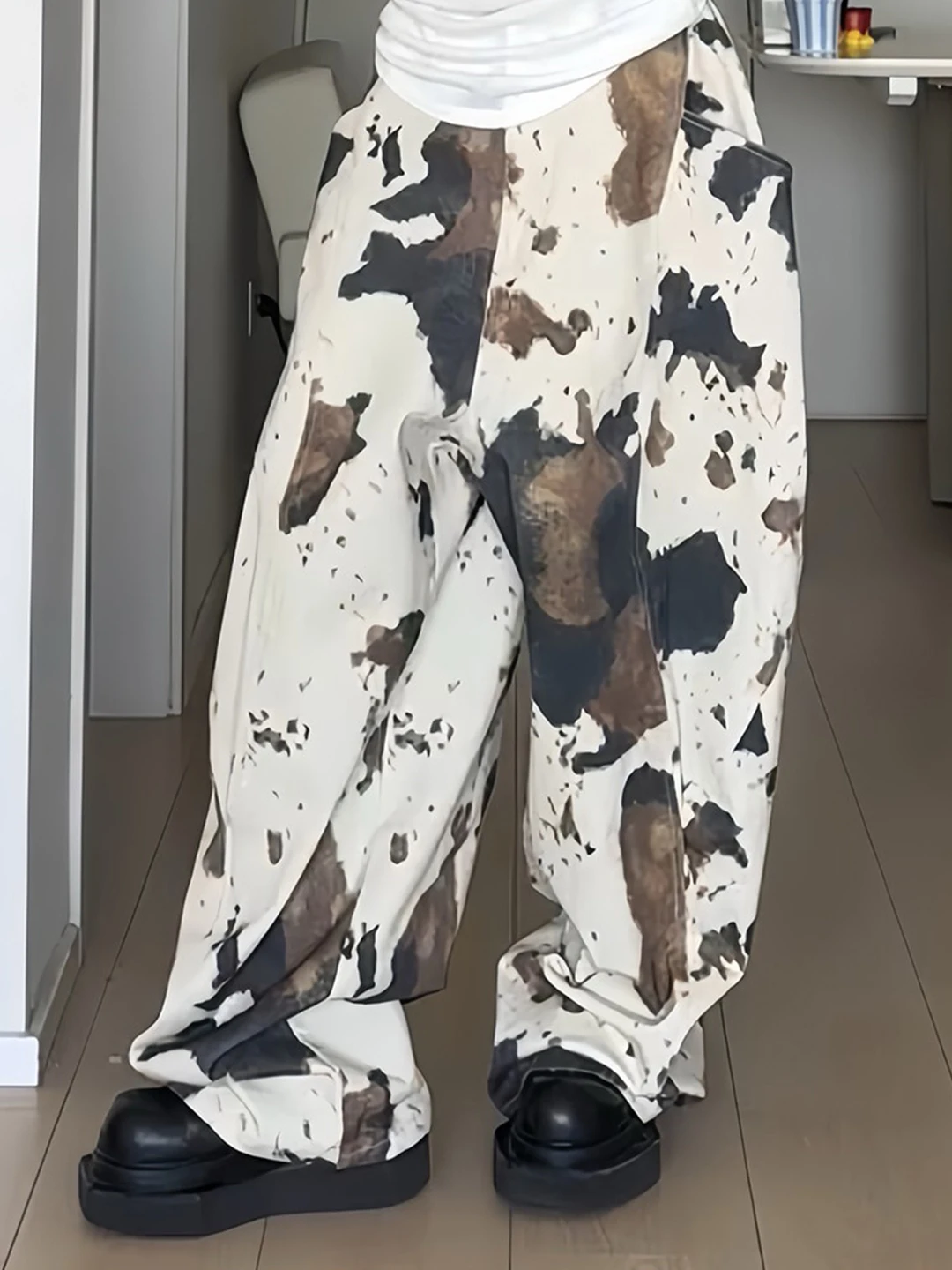 Retro American Cow Pattern High Waist Wide Leg Jeans Women's Street Style Casual Pants Comfortable Soft Fabric Straight Cut