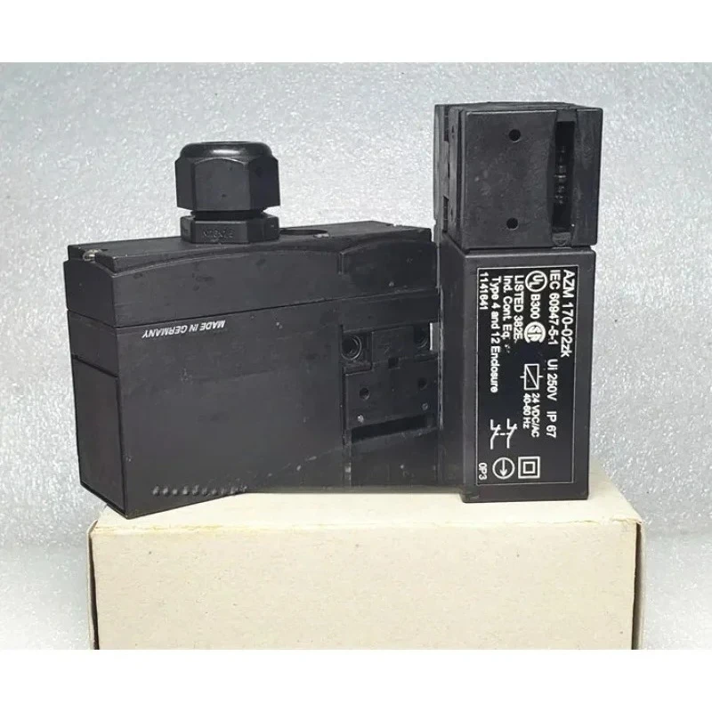 스위치 AZM 170-02ZK/02ZRK/02ZRKA/11ZRK의 안전 재고 있음