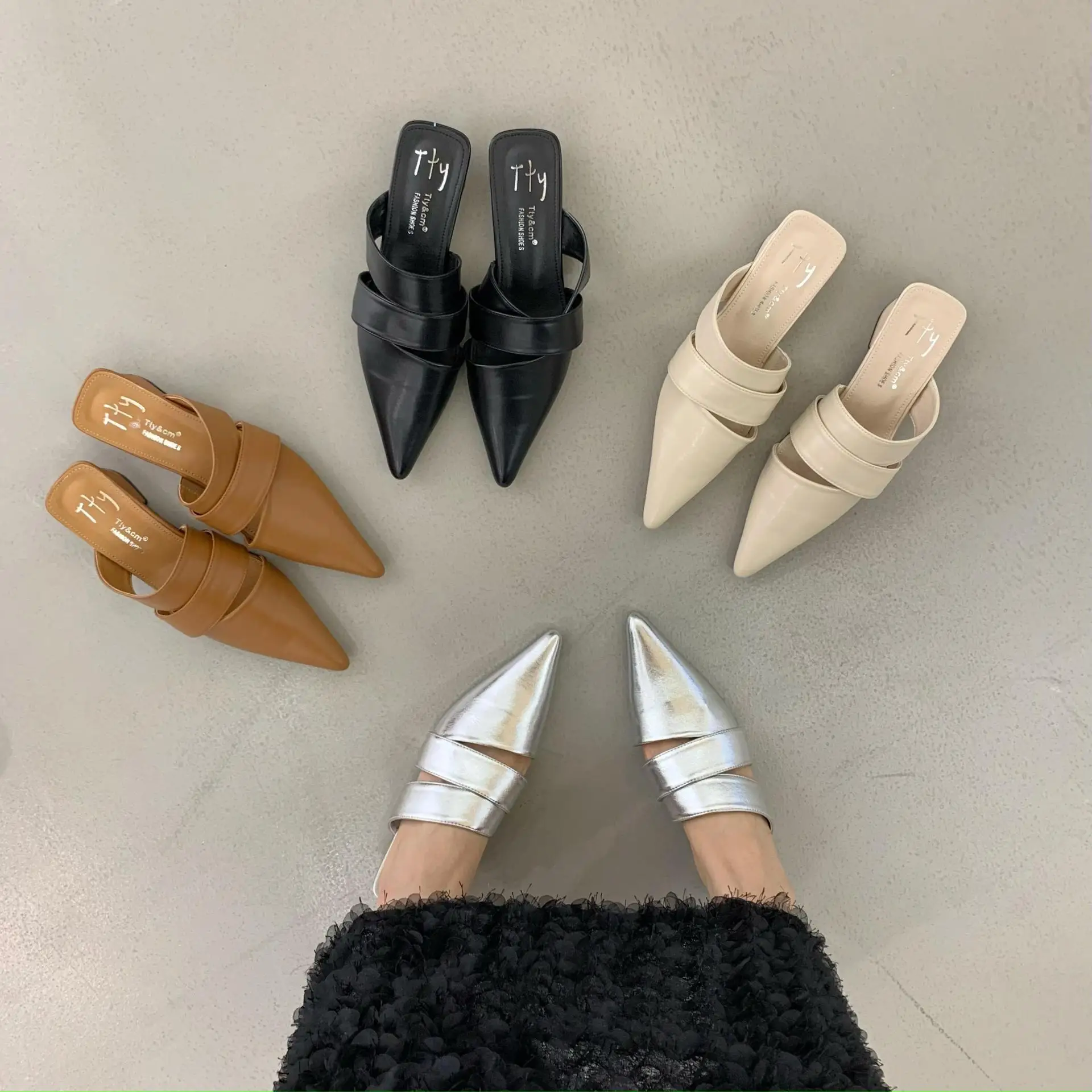 Low Shoes Womens Slippers Outdoor Pointed Toe Slides Loafers Square heel Female Mule Summer Cover Block Mules Fabric Rubber Rome