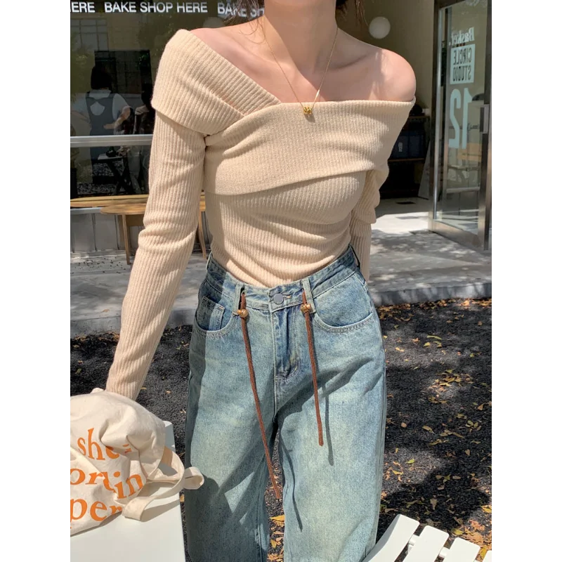 One-shoulder Long-sleeved Sweater Spring Design Lazy Style Base Shirt Top