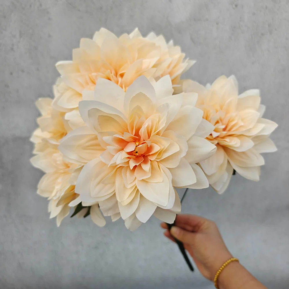 Künstliche Dahlie-Blumen mit 7 Köpfen – realistischer künstlicher Dahlienstrauß für Heimdekoration, Hochzeits-Mittelstücke, Party-Dekoration – Detail 3