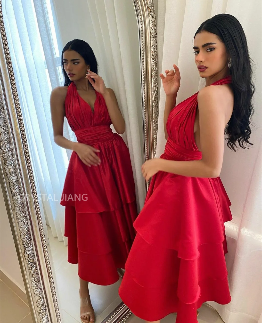 Corto raso rosso Halter formale Ocassion abiti musulmani Backless muslimah a-line pieghettato lunghezza del tè Robe de soirée per le donne