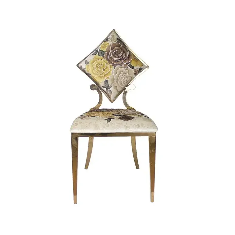 

Gold painted metal banquet chairs with stackable design suitable for hotel use