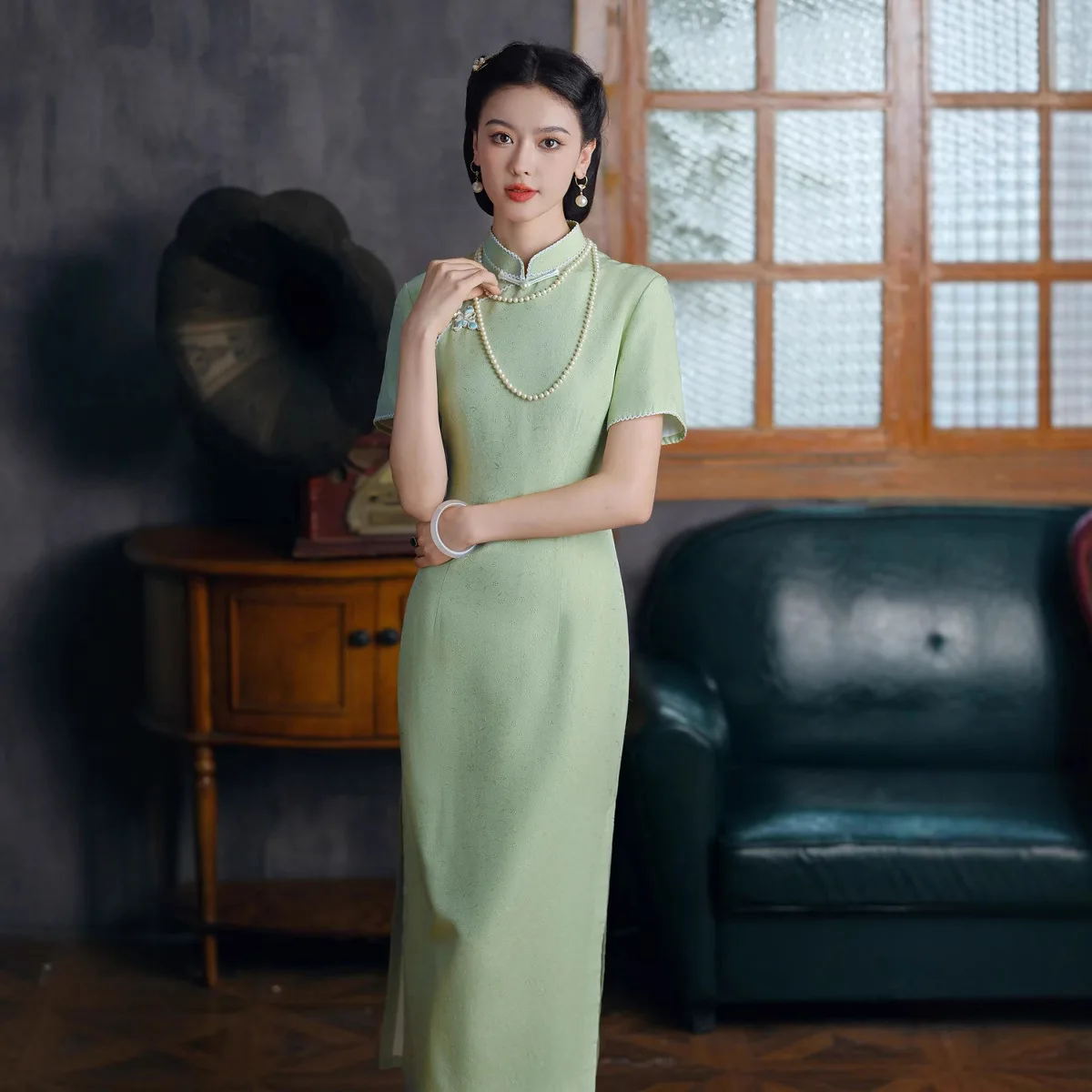 Green Chinese   Floral Traditional Vintage Modern Cheongsam Qipao Silk Interwoven Jacquard Dress Improved Young Retro Long