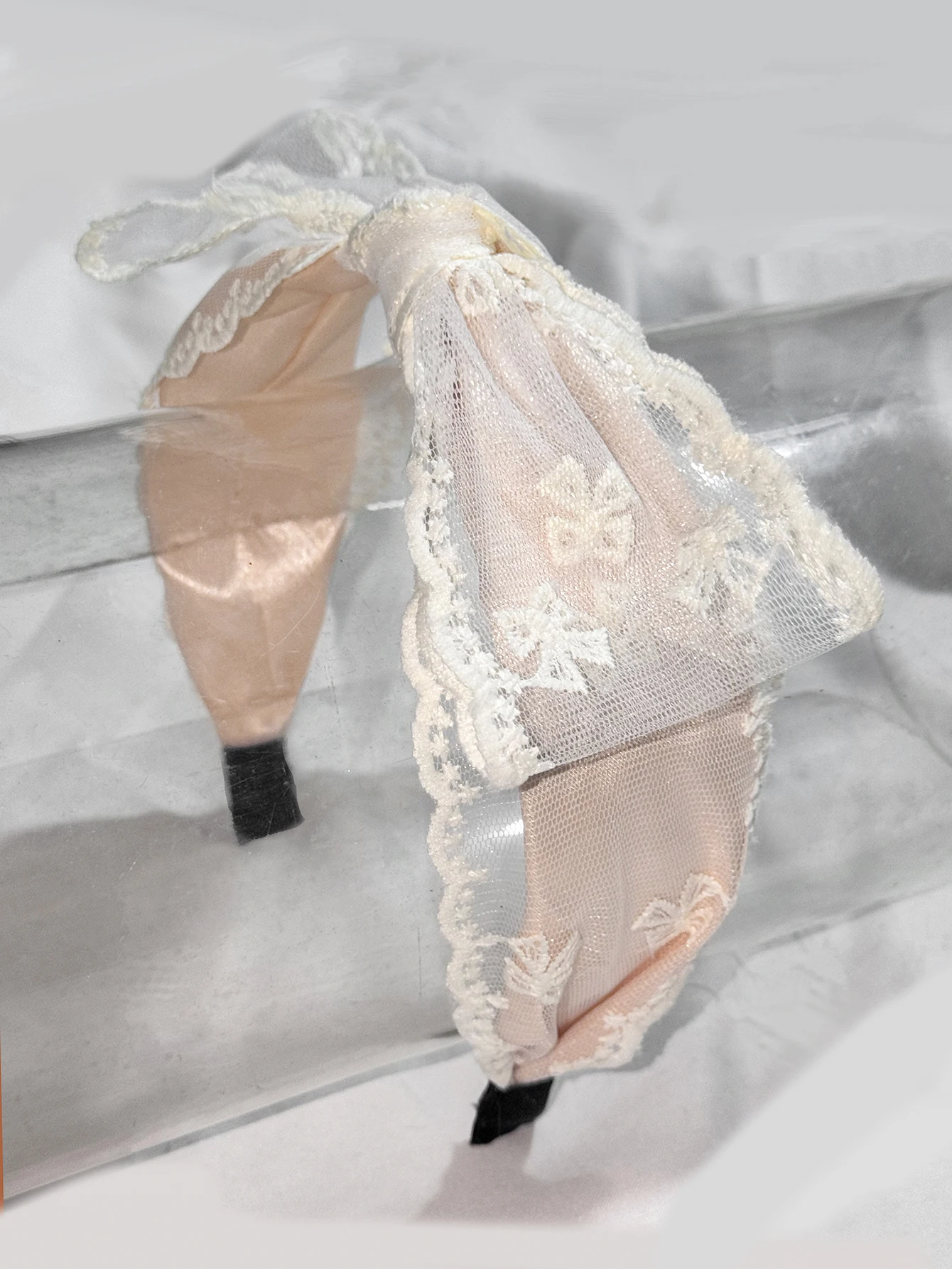 1 Süßes Spitzen-Stirnband mit großer Schleife, neues Stirnband mit breitem Netzrand, Haaraccessoire im Prinzessinnen-Stil, Feenmärchenhaft – Detail 7